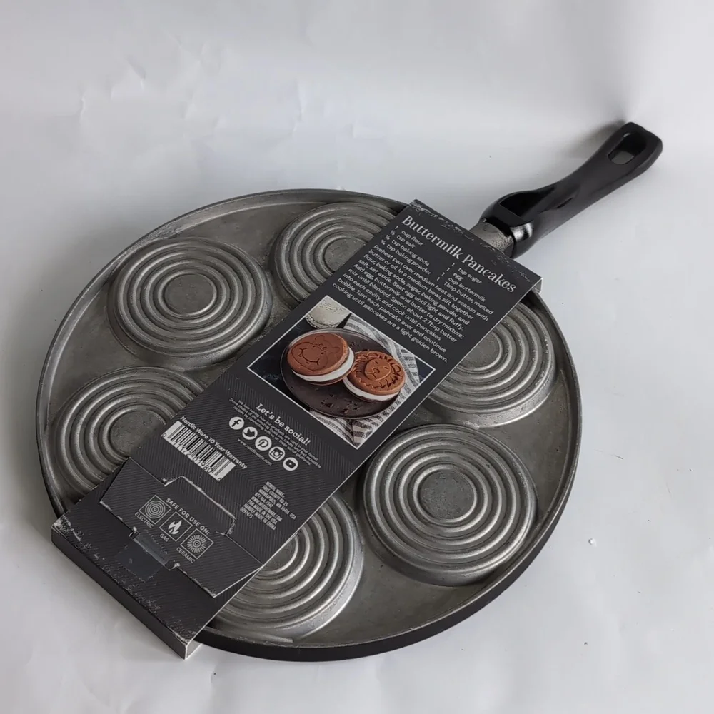 Nordic Ware Zoo Friends Pancake Pan New